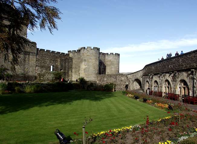 THE ROYAL GARDEN